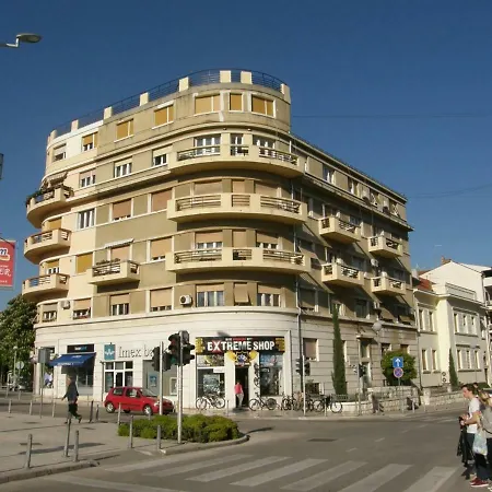 Spacious In City Center *