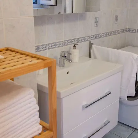 Spacious In City Center