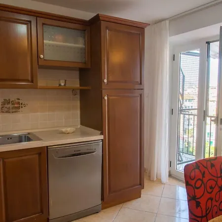 Spacious In City Center
