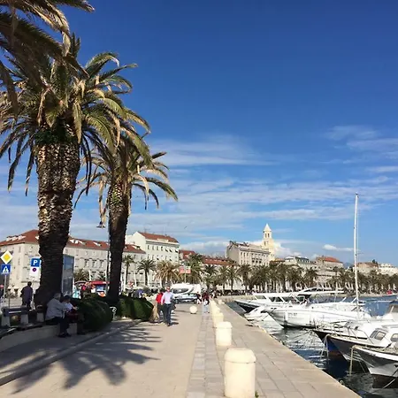 Apartament Spacious In City Center Split
