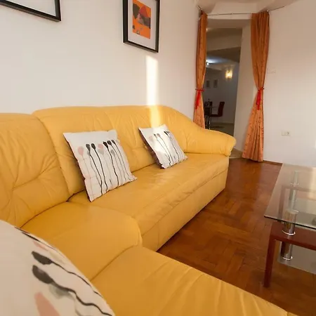 Spacious In City Center *